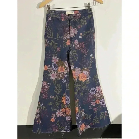 We the free - Picture 1 of 5